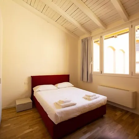 Apartman Getthekey Attico Marsili *