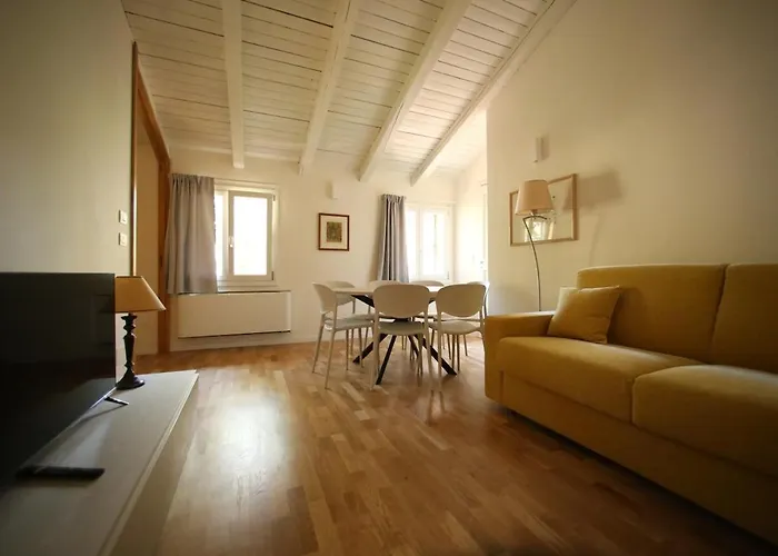 Getthekey Attico Marsili بولونيا